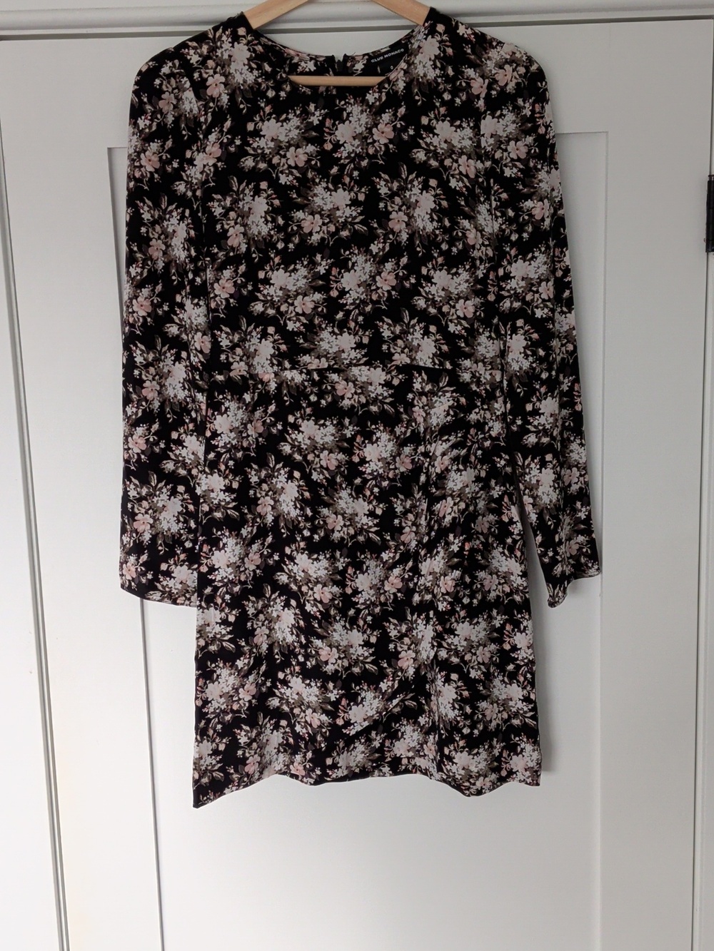 Club Monaco | Amelda 100% Silk Floral Dress size 0